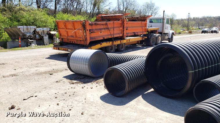 image for item EN9892 Pipe