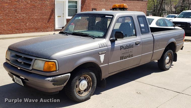 image for item EN9895 1997 Ford Ranger SuperCab pickup truck