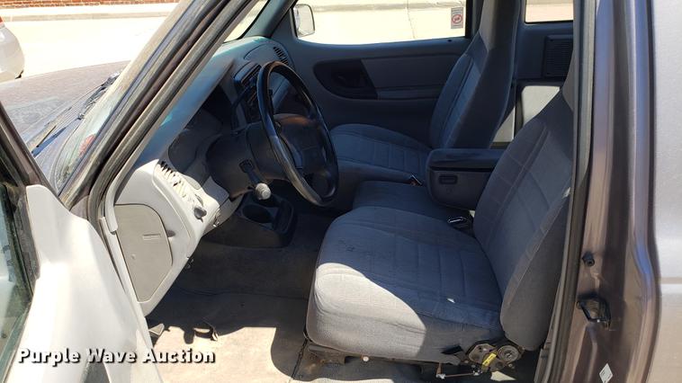 image for item EN9895 1997 Ford Ranger SuperCab pickup truck