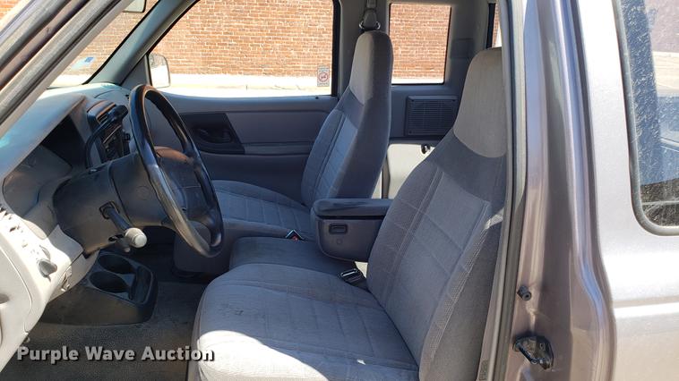 image for item EN9895 1997 Ford Ranger SuperCab pickup truck