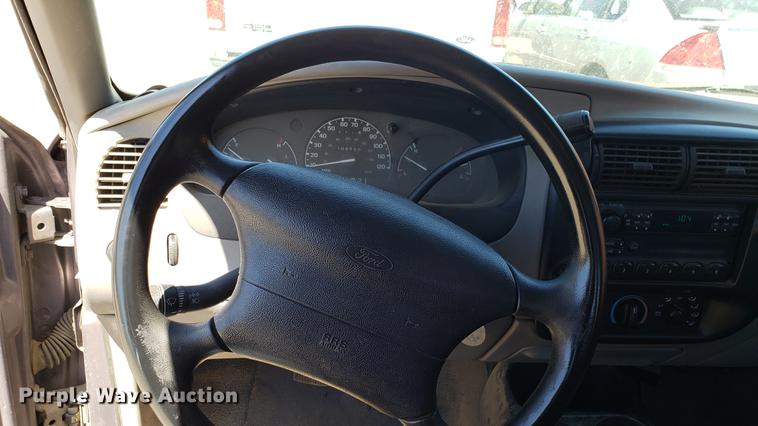 image for item EN9895 1997 Ford Ranger SuperCab pickup truck