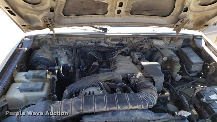 image for item EN9895 1997 Ford Ranger SuperCab pickup truck