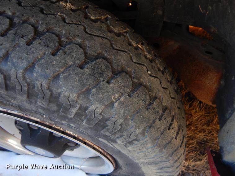 image for item EZ9752 1993 Chevrolet Suburban C2500 SUV