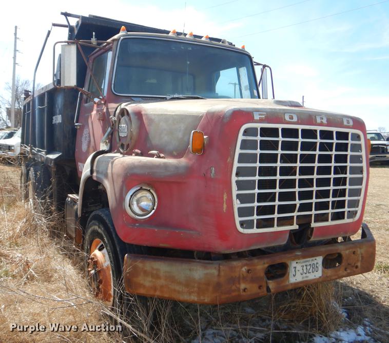 image for item EZ9753 1974 Ford Custom Cab dump truck