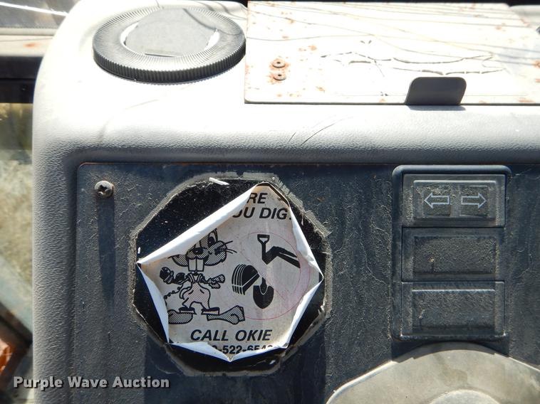 image for item EZ9754 Ford 555D industrial tractor