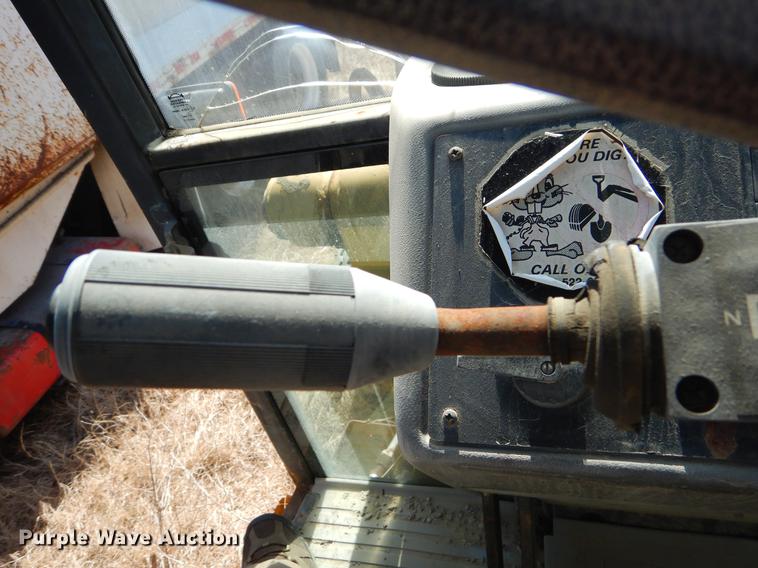 image for item EZ9754 Ford 555D industrial tractor