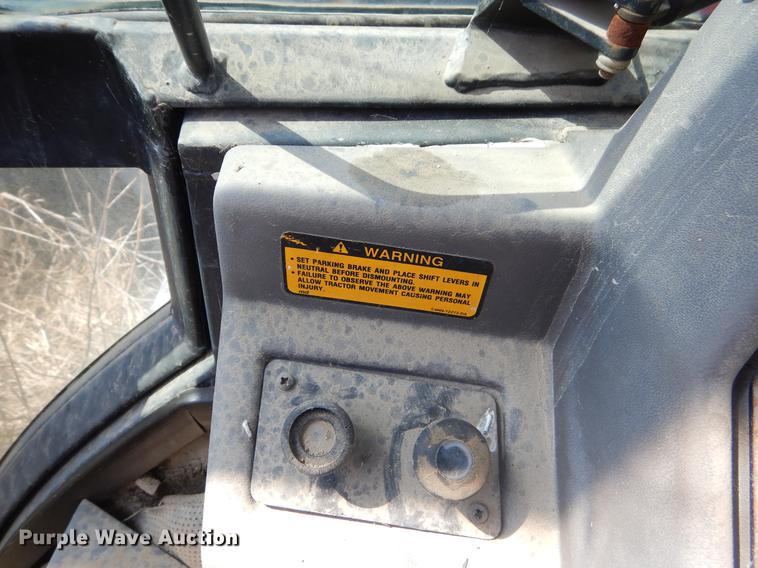 image for item EZ9754 Ford 555D industrial tractor