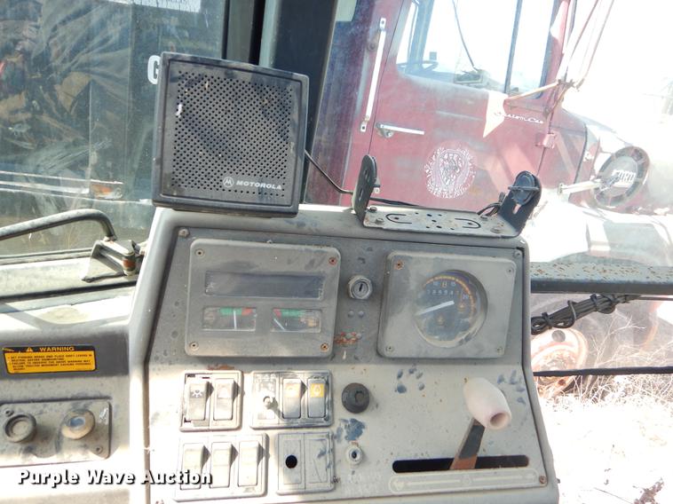 image for item EZ9754 Ford 555D industrial tractor