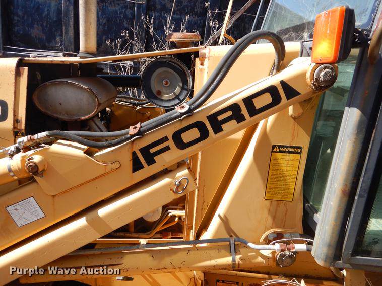 image for item EZ9754 Ford 555D industrial tractor