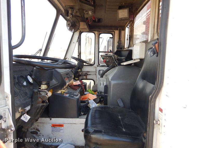 image for item EZ9755 2003 Crane Carrier PLDT240 refuse truck