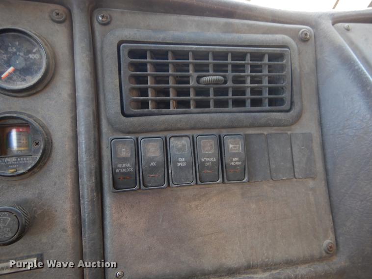 image for item EZ9755 2003 Crane Carrier PLDT240 refuse truck