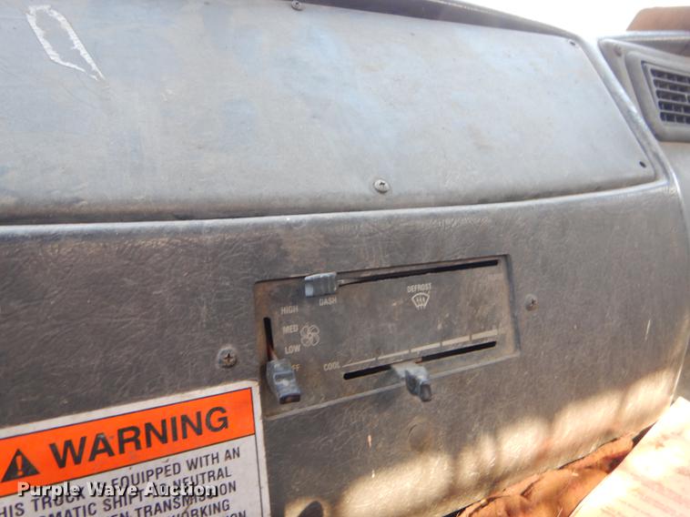 image for item EZ9755 2003 Crane Carrier PLDT240 refuse truck