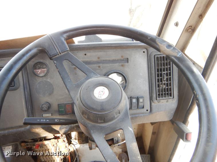 image for item EZ9755 2003 Crane Carrier PLDT240 refuse truck