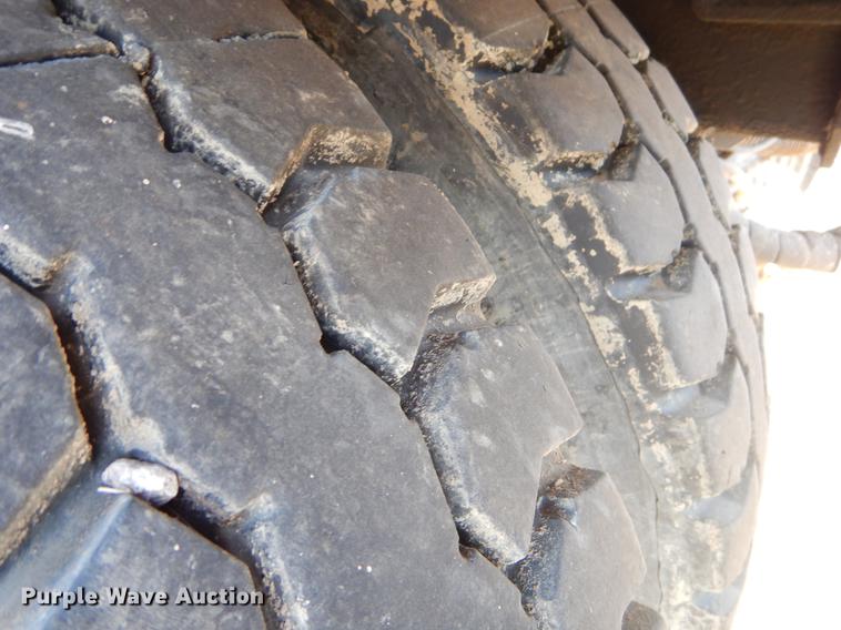 image for item EZ9755 2003 Crane Carrier PLDT240 refuse truck