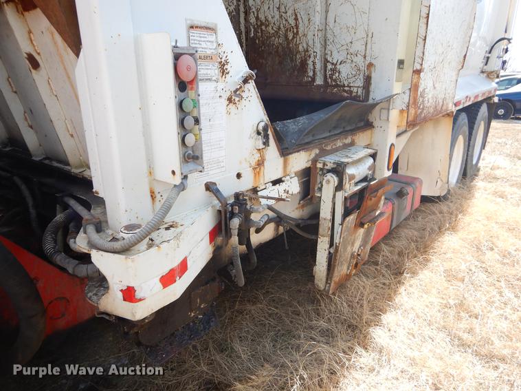 image for item EZ9755 2003 Crane Carrier PLDT240 refuse truck