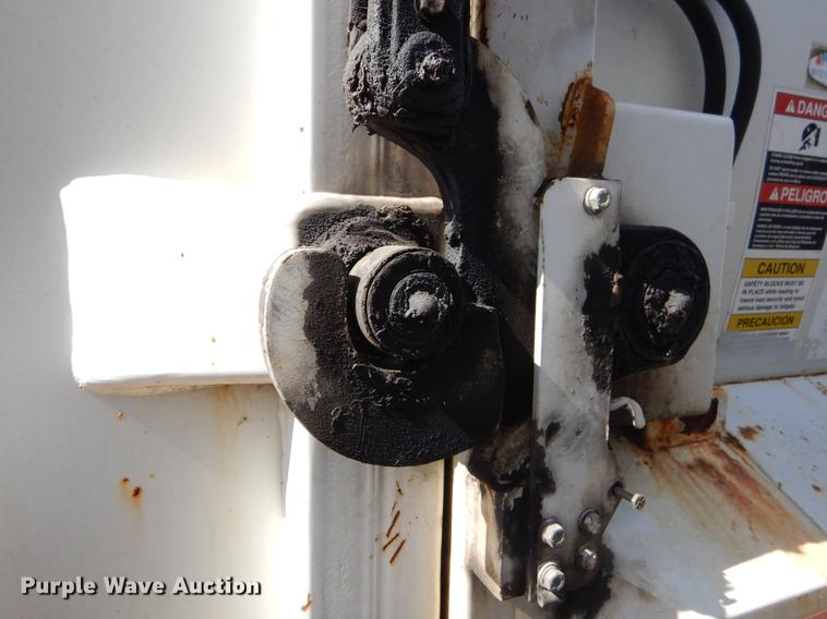 image for item EZ9755 2003 Crane Carrier PLDT240 refuse truck