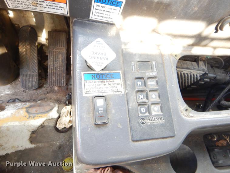 image for item EZ9756 2007 Crane Carrier refuse truck