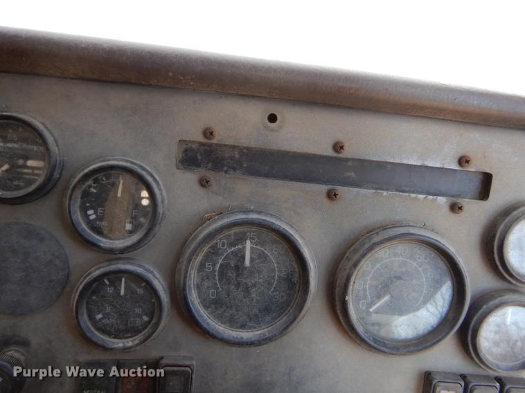 image for item EZ9756 2007 Crane Carrier refuse truck