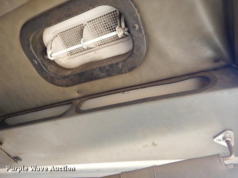 image for item EZ9756 2007 Crane Carrier refuse truck