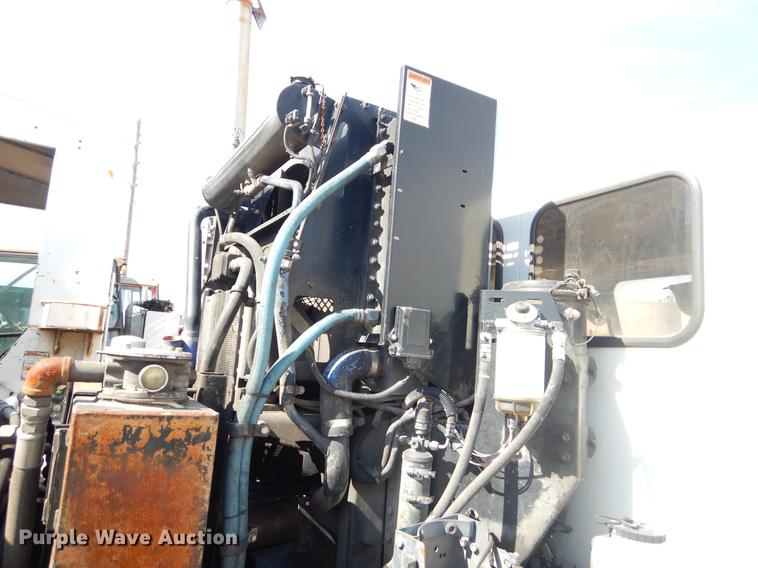 image for item EZ9756 2007 Crane Carrier refuse truck