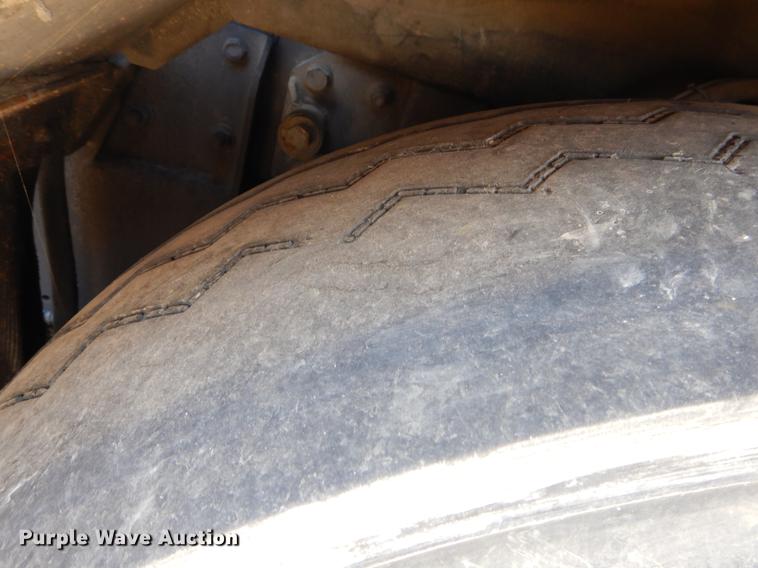 image for item EZ9756 2007 Crane Carrier refuse truck