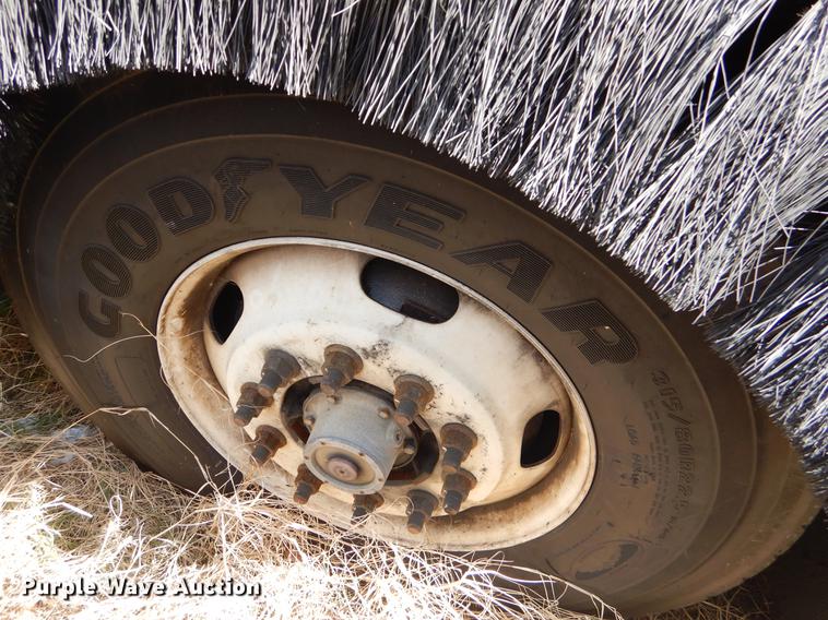 image for item EZ9756 2007 Crane Carrier refuse truck