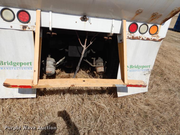 image for item EZ9756 2007 Crane Carrier refuse truck