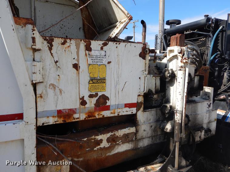 image for item EZ9756 2007 Crane Carrier refuse truck