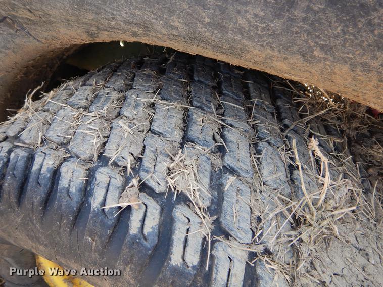 image for item EZ9757 John Deere ZTrak Pro lawn mower