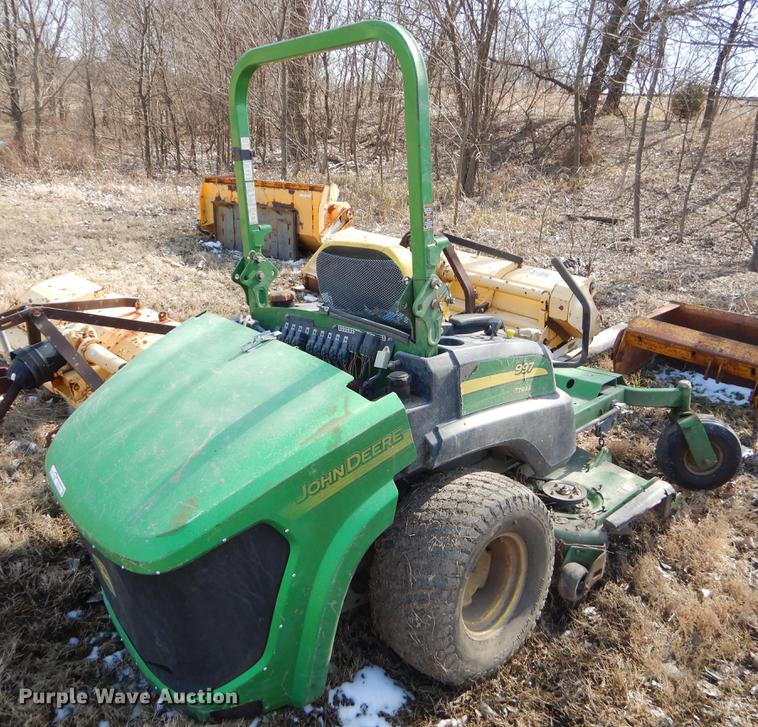 image for item EZ9763 John Deere 997 ZTR lawn mower