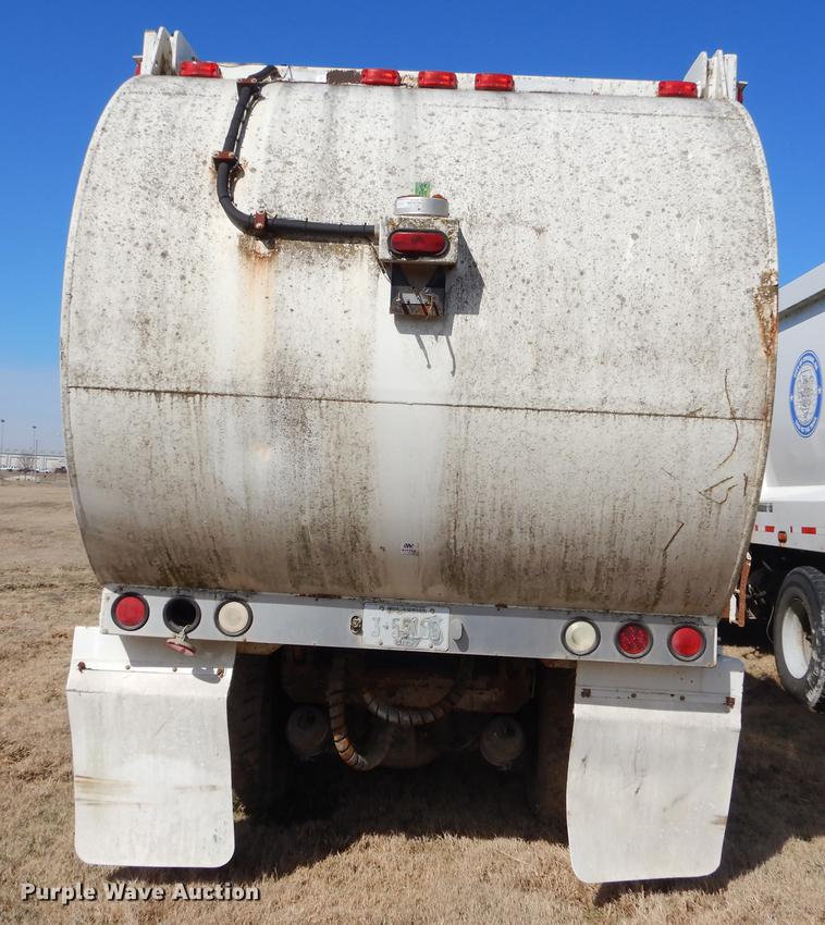 image for item EZ9776 2003 Crane Carrier refuse truck