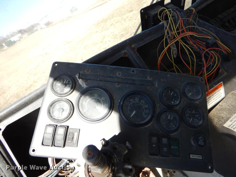 image for item EZ9776 2003 Crane Carrier refuse truck