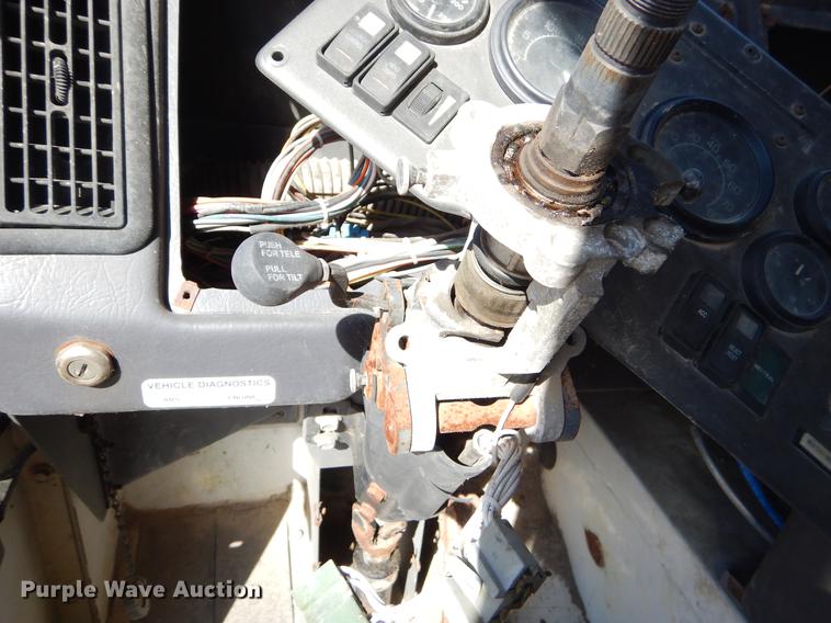 image for item EZ9776 2003 Crane Carrier refuse truck