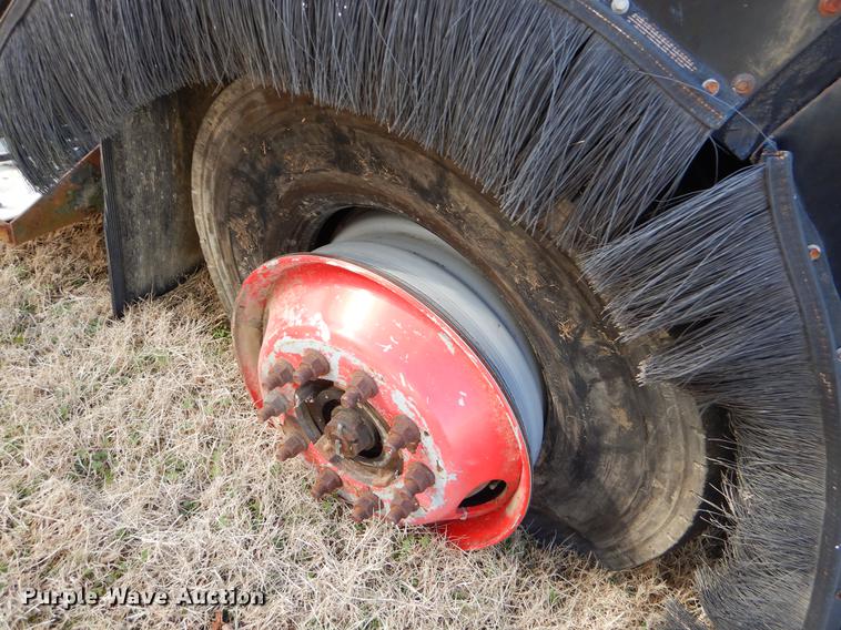 image for item EZ9776 2003 Crane Carrier refuse truck