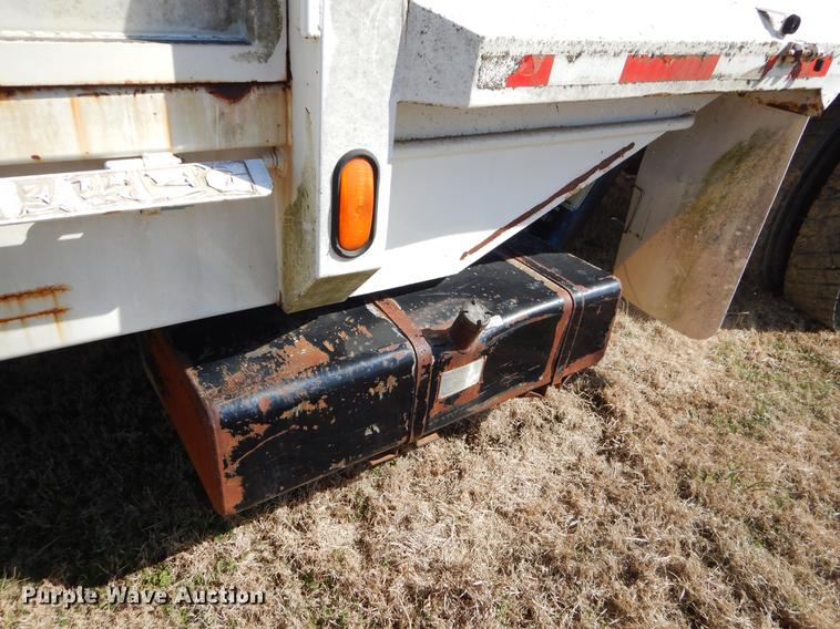 image for item EZ9776 2003 Crane Carrier refuse truck