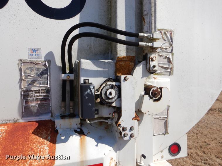 image for item EZ9776 2003 Crane Carrier refuse truck