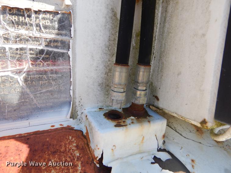 image for item EZ9776 2003 Crane Carrier refuse truck