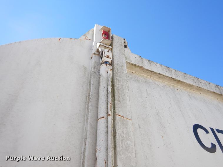 image for item EZ9776 2003 Crane Carrier refuse truck