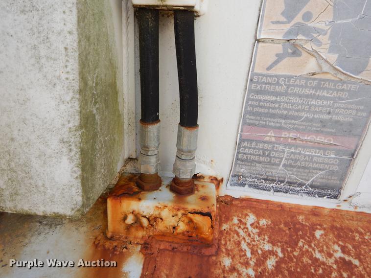 image for item EZ9776 2003 Crane Carrier refuse truck