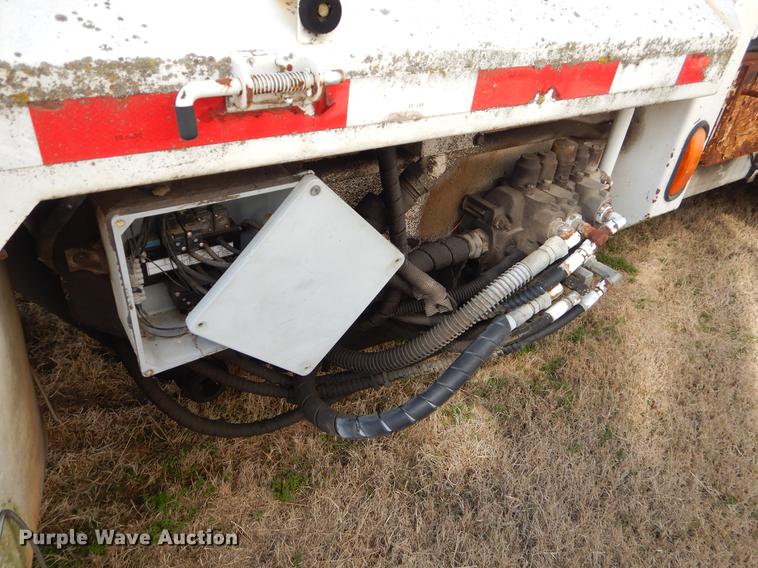 image for item EZ9776 2003 Crane Carrier refuse truck