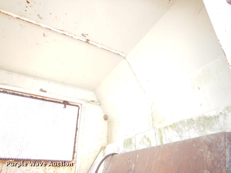 image for item EZ9776 2003 Crane Carrier refuse truck