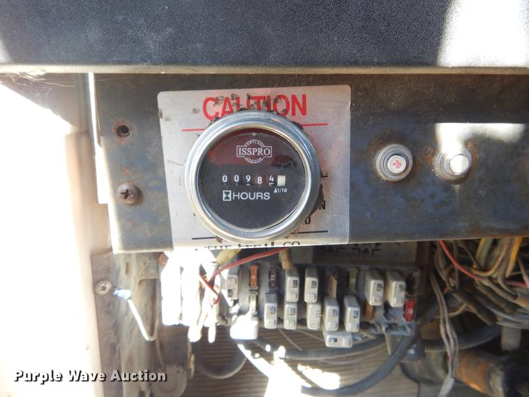 image for item EZ9777 1997 International 4900 refuse truck