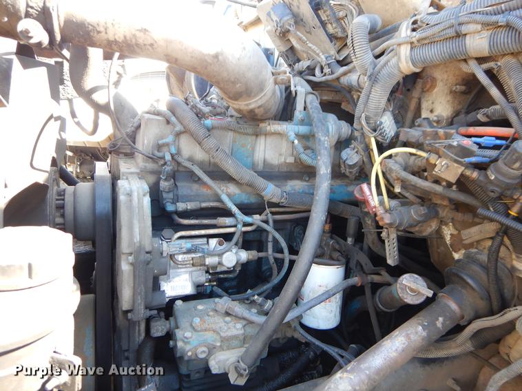 image for item EZ9777 1997 International 4900 refuse truck