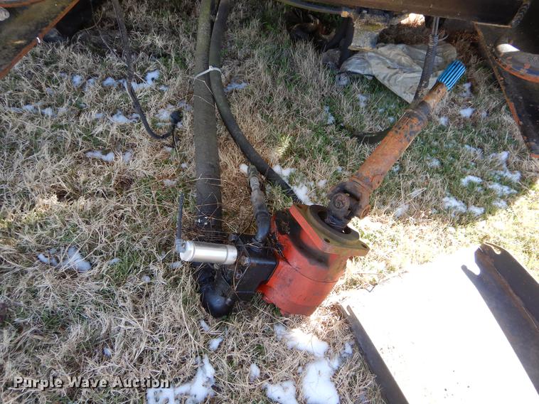 image for item EZ9779 1997 International 4900 refuse truck