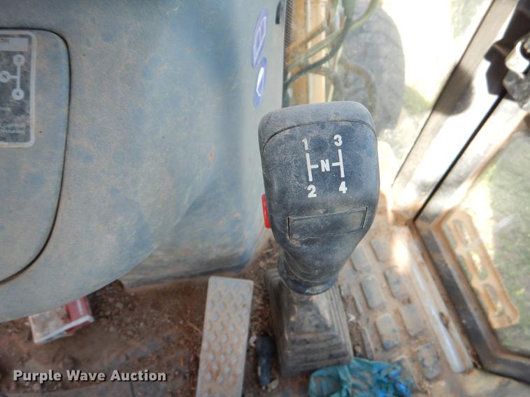 image for item EZ9932 1996 New Holland 575E backhoe