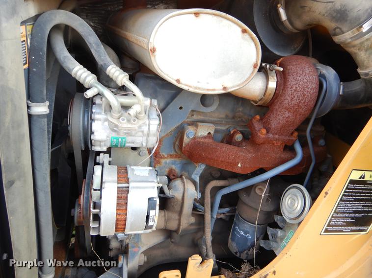 image for item EZ9932 1996 New Holland 575E backhoe