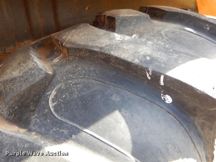 image for item EZ9932 1996 New Holland 575E backhoe