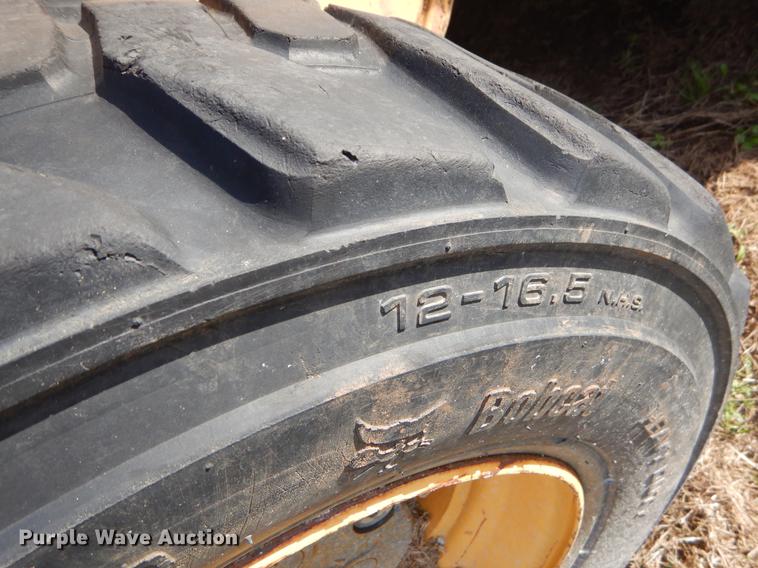 image for item EZ9932 1996 New Holland 575E backhoe