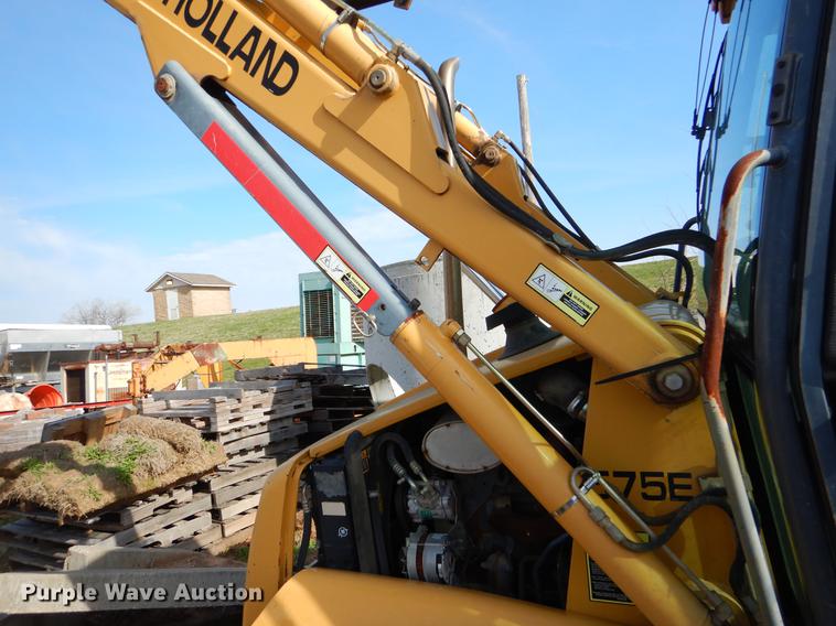 image for item EZ9932 1996 New Holland 575E backhoe