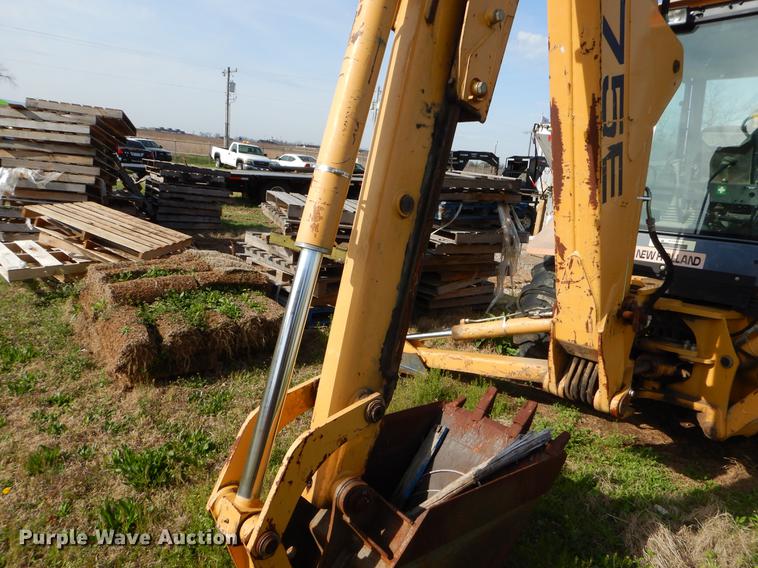 image for item EZ9932 1996 New Holland 575E backhoe